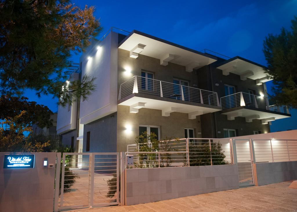 Via Del Faro Apartments 托雷坎内 外观 照片